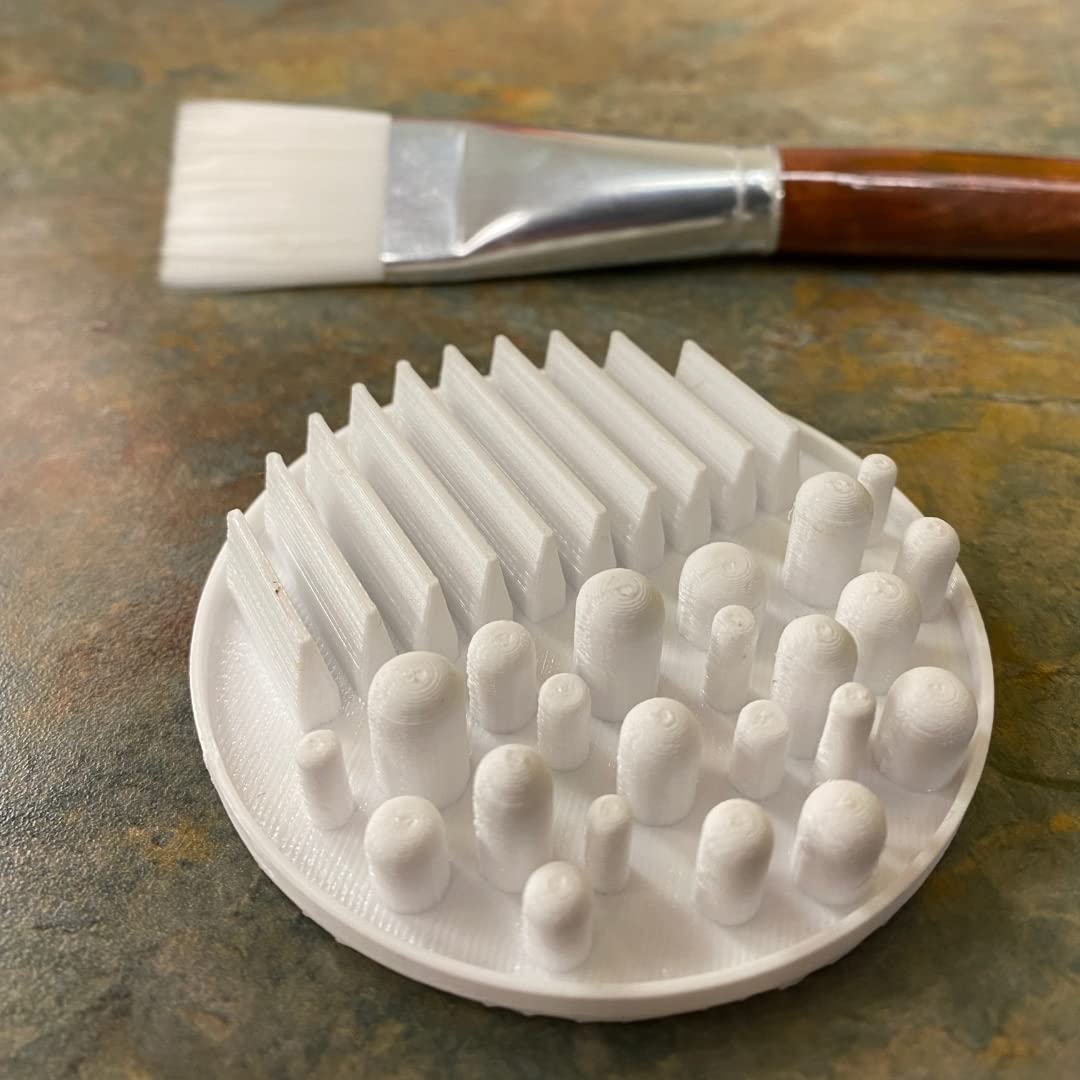 FRESHe Paint Plate Paintbrush Cleaner Disc - Drop in a Cup of Water & Keep Paint Brushes Clean - For Water-Based Mediums, Acrylic, and Watercolor - White