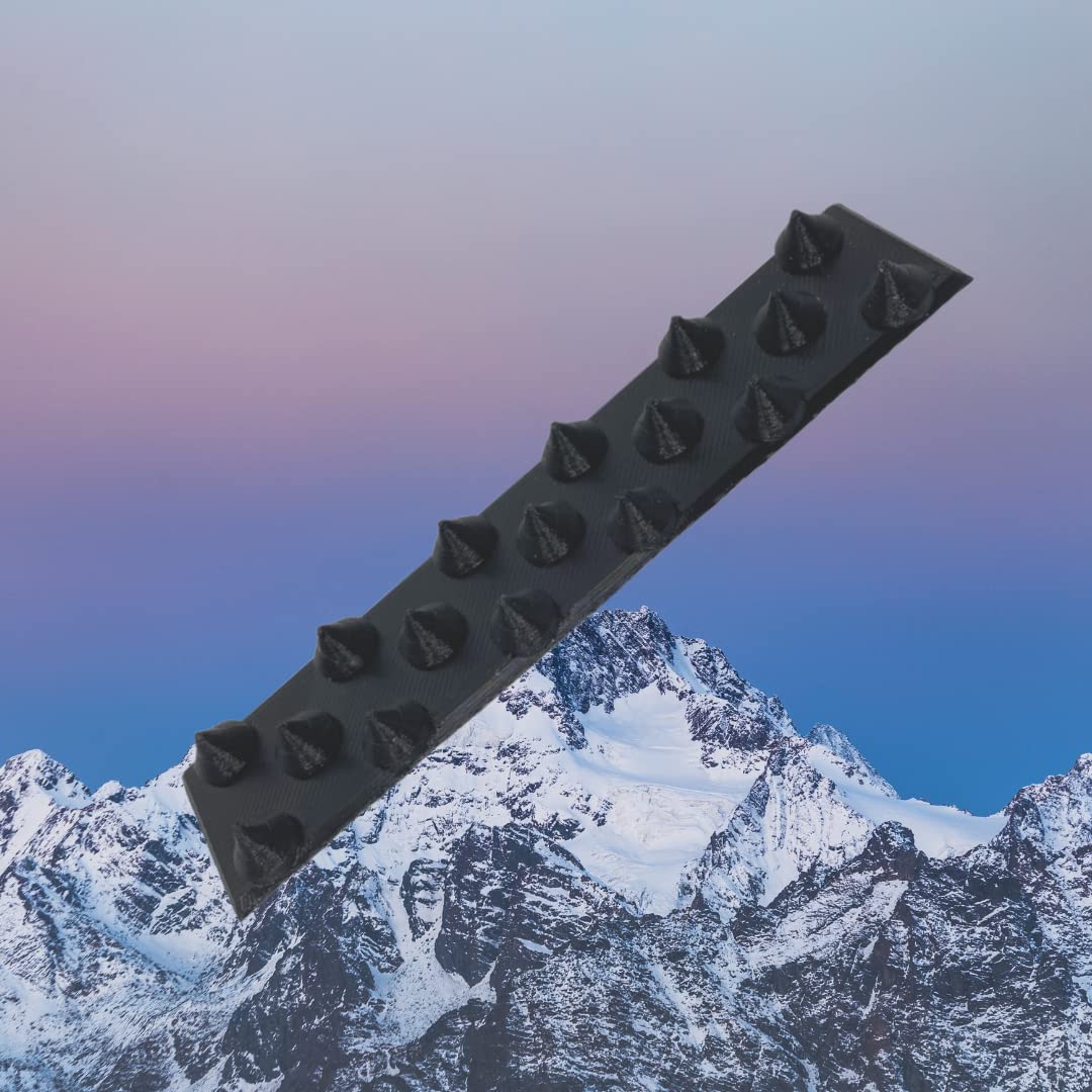 FRESHe Snowboard Stomp Pad - Low Profile Spike Pattern - Specialized Stomp Pad Designed for Better Grip & Adhesion to Snowboards - Black