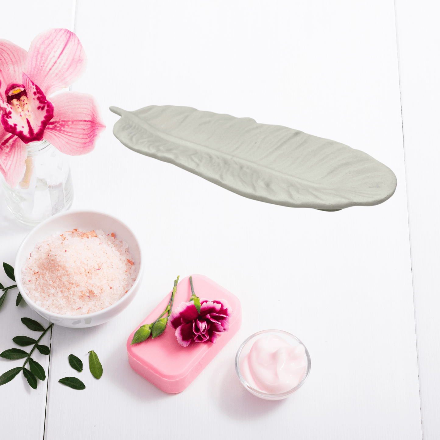 Jesmonite Feather Tray Organizer Decor - 9" x 3" - Stylishly Organize Dressers, Coffee Tables, End Tables, Bathrooms & More